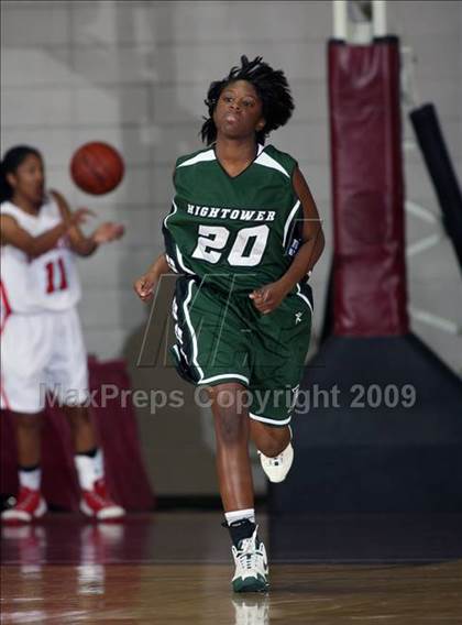 Thumbnail 2 in Hightower vs. Bellaire (Texas 5A Region 3 Semifinal) photogallery.