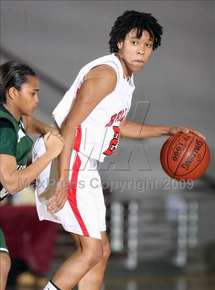 Thumbnail 1 in Hightower vs. Bellaire (Texas 5A Region 3 Semifinal) photogallery.