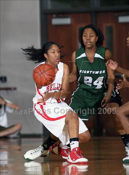 Thumbnail 3 in Hightower vs. Bellaire (Texas 5A Region 3 Semifinal) photogallery.
