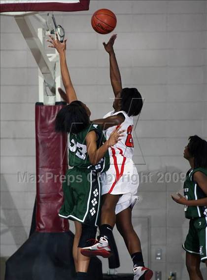 Thumbnail 2 in Hightower vs. Bellaire (Texas 5A Region 3 Semifinal) photogallery.