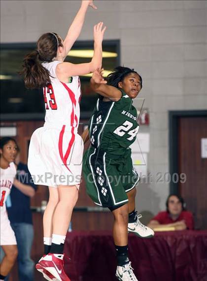 Thumbnail 1 in Hightower vs. Bellaire (Texas 5A Region 3 Semifinal) photogallery.