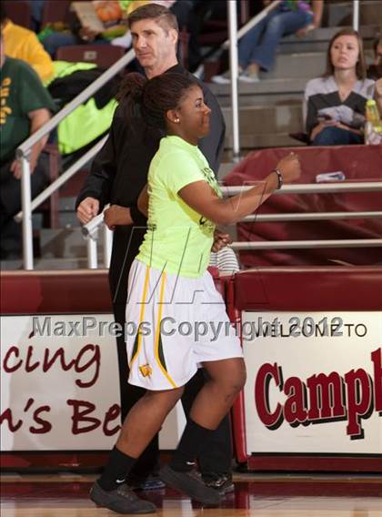Thumbnail 3 in Alief Elsik vs Cypress Falls (UIL 5A Region 3 Final) photogallery.