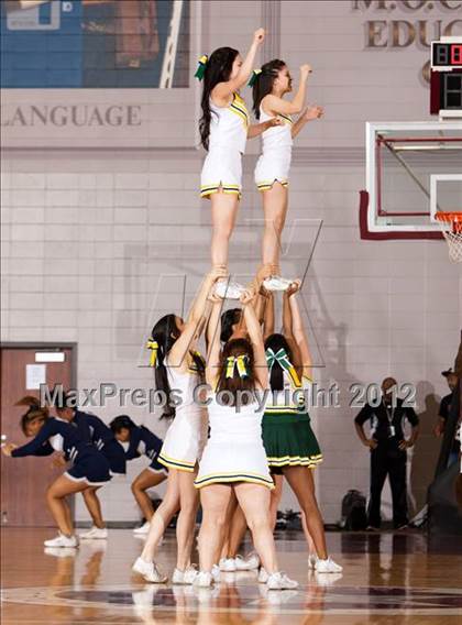 Thumbnail 2 in Alief Elsik vs Cypress Falls (UIL 5A Region 3 Final) photogallery.