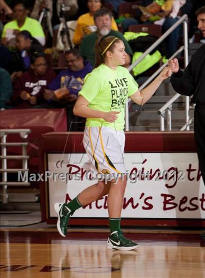 Thumbnail 3 in Alief Elsik vs Cypress Falls (UIL 5A Region 3 Final) photogallery.