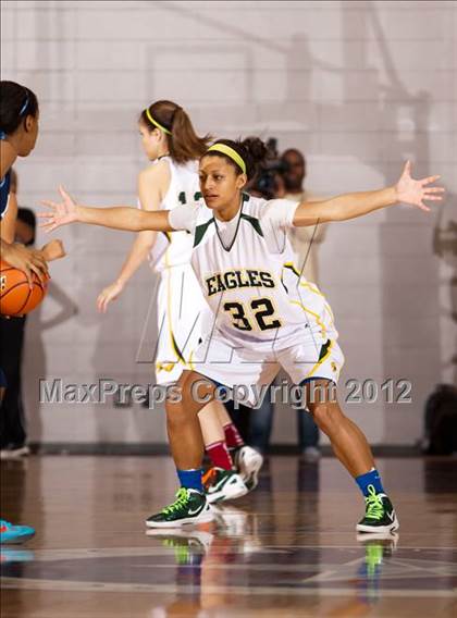 Thumbnail 1 in Alief Elsik vs Cypress Falls (UIL 5A Region 3 Final) photogallery.