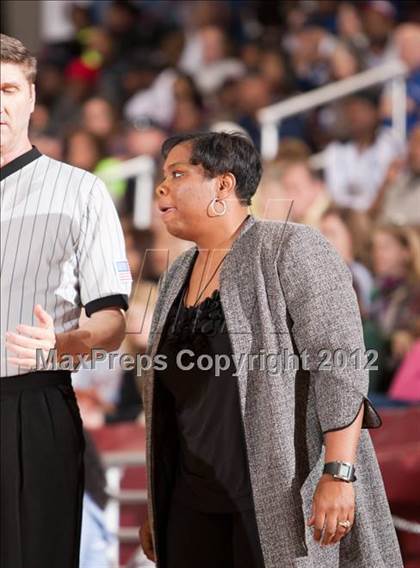 Thumbnail 3 in Alief Elsik vs Cypress Falls (UIL 5A Region 3 Final) photogallery.