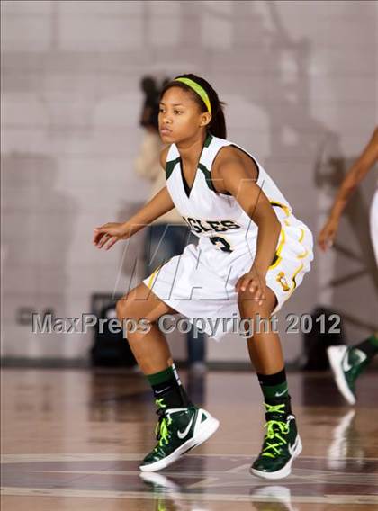 Thumbnail 3 in Alief Elsik vs Cypress Falls (UIL 5A Region 3 Final) photogallery.