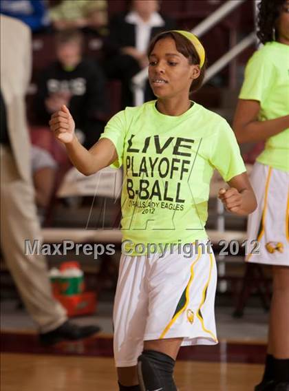 Thumbnail 3 in Alief Elsik vs Cypress Falls (UIL 5A Region 3 Final) photogallery.