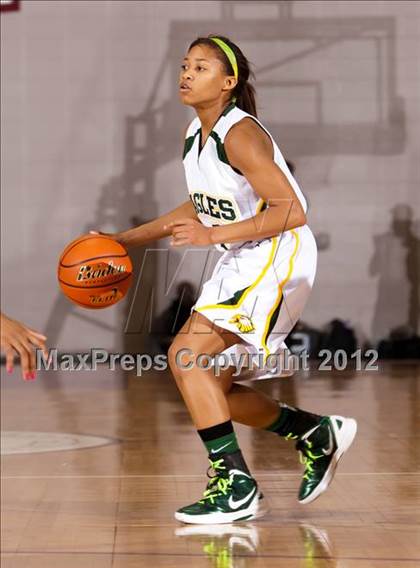 Thumbnail 1 in Alief Elsik vs Cypress Falls (UIL 5A Region 3 Final) photogallery.
