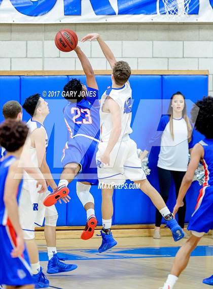 Thumbnail 2 in Folsom @ Rocklin photogallery.