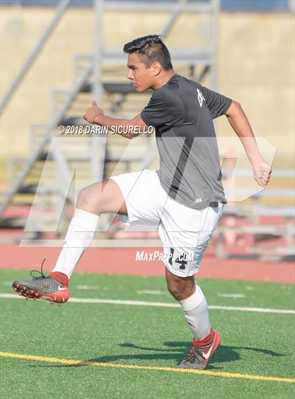 Thumbnail 3 in Redondo Union vs Cerritos (Marina Tournament) photogallery.