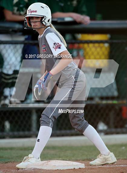 Thumbnail 3 in Ryan vs Birdville photogallery.