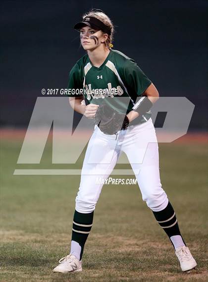 Thumbnail 2 in Ryan vs Birdville photogallery.