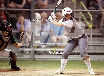 Thumbnail 2 in Ryan vs Birdville photogallery.