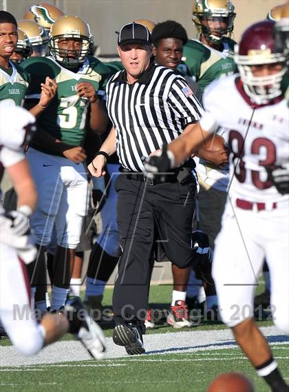 Thumbnail 2 in DeSoto vs. Jenks (Southwest Showcase) photogallery.