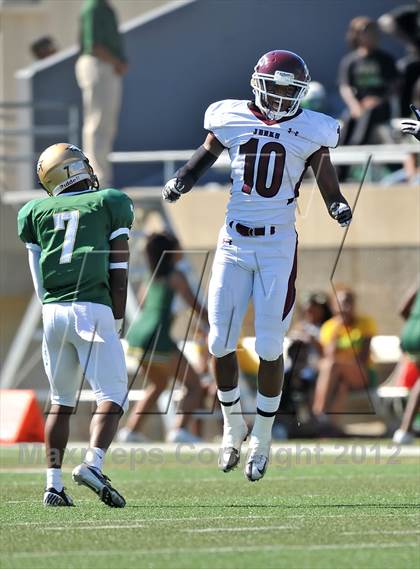 Thumbnail 1 in DeSoto vs. Jenks (Southwest Showcase) photogallery.