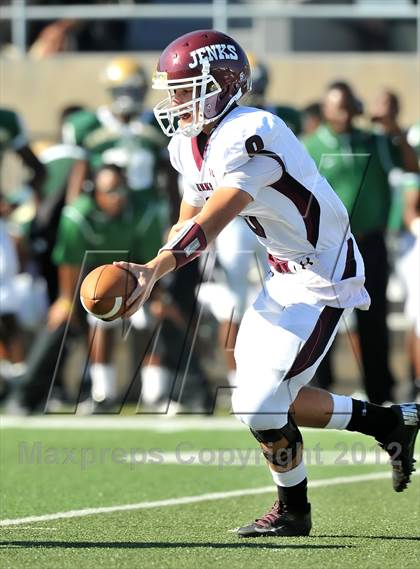 Thumbnail 1 in DeSoto vs. Jenks (Southwest Showcase) photogallery.