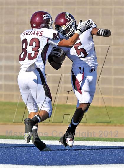 Thumbnail 3 in DeSoto vs. Jenks (Southwest Showcase) photogallery.