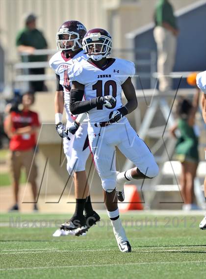 Thumbnail 2 in DeSoto vs. Jenks (Southwest Showcase) photogallery.