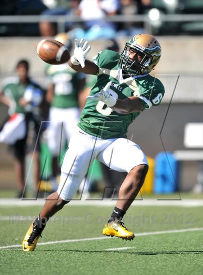 Thumbnail 1 in DeSoto vs. Jenks (Southwest Showcase) photogallery.
