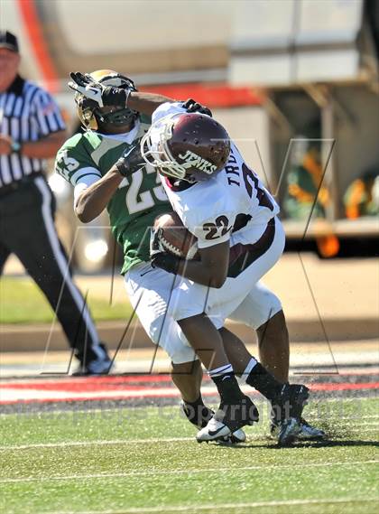 Thumbnail 3 in DeSoto vs. Jenks (Southwest Showcase) photogallery.