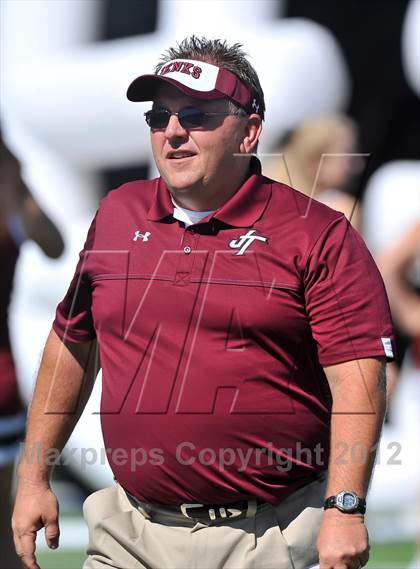 Thumbnail 1 in DeSoto vs. Jenks (Southwest Showcase) photogallery.