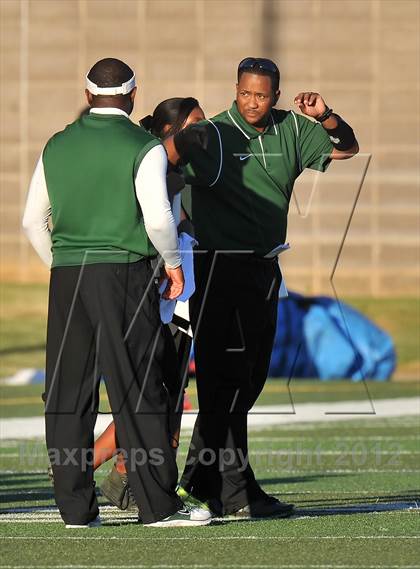 Thumbnail 1 in DeSoto vs. Jenks (Southwest Showcase) photogallery.