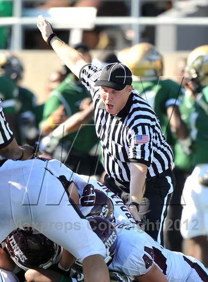 Thumbnail 2 in DeSoto vs. Jenks (Southwest Showcase) photogallery.