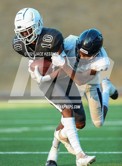 Thumbnail 2 in Birmingham @ Calabasas photogallery.
