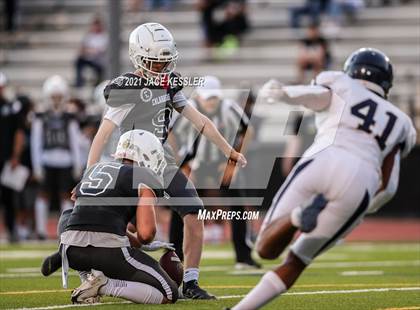 Thumbnail 2 in Birmingham @ Calabasas photogallery.