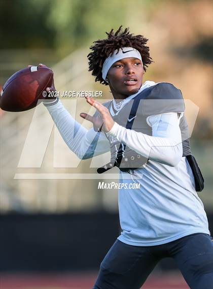 Thumbnail 3 in Birmingham @ Calabasas photogallery.