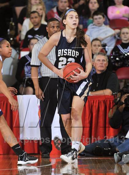 Thumbnail 2 in River Mill Academy vs. Bishop McGuinness (NCHSAA 1A Final) photogallery.