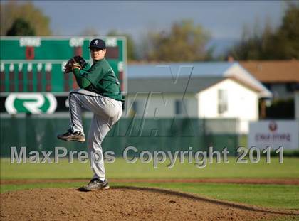 Thumbnail 1 in Sheldon vs. Thurston photogallery.