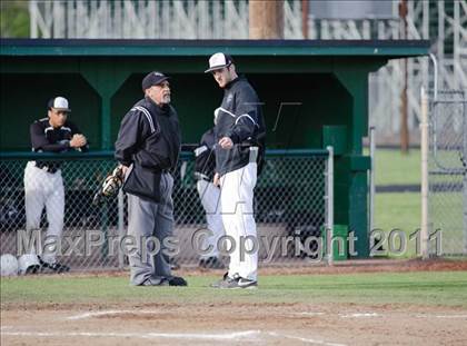 Thumbnail 3 in Sheldon vs. Thurston photogallery.