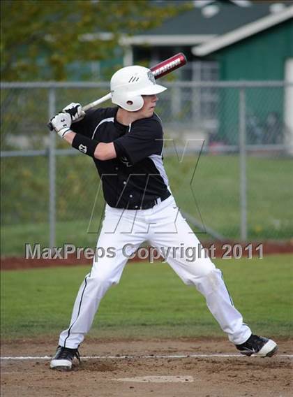 Thumbnail 3 in Sheldon vs. Thurston photogallery.