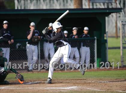 Thumbnail 3 in Sheldon vs. Thurston photogallery.