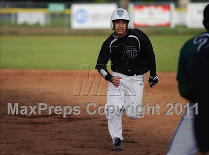 Thumbnail 2 in Sheldon vs. Thurston photogallery.