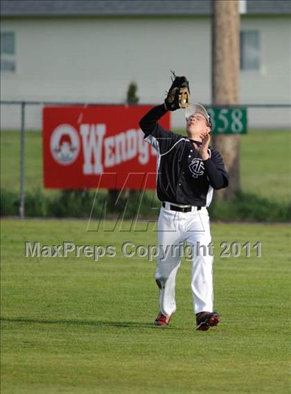 Thumbnail 3 in Sheldon vs. Thurston photogallery.