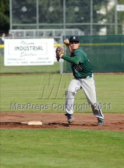 Thumbnail 3 in Sheldon vs. Thurston photogallery.