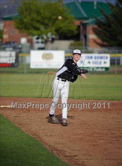 Thumbnail 1 in Sheldon vs. Thurston photogallery.