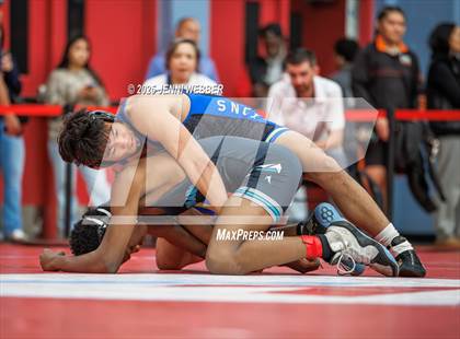 Thumbnail 3 in NIAA 4A Round 1 photogallery.
