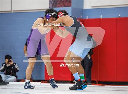 Thumbnail 1 in NIAA 4A Round 1 photogallery.