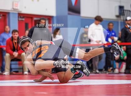 Thumbnail 2 in NIAA 4A Round 1 photogallery.