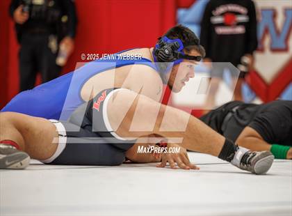 Thumbnail 1 in NIAA 4A Round 1 photogallery.