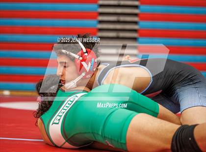 Thumbnail 2 in NIAA 4A Round 1 photogallery.