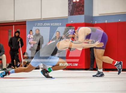 Thumbnail 1 in NIAA 4A Round 1 photogallery.