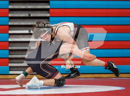 Thumbnail 2 in NIAA 4A Round 1 photogallery.