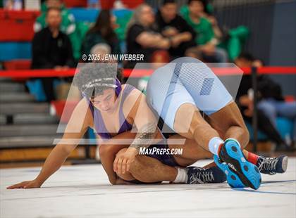 Thumbnail 2 in NIAA 4A Round 1 photogallery.