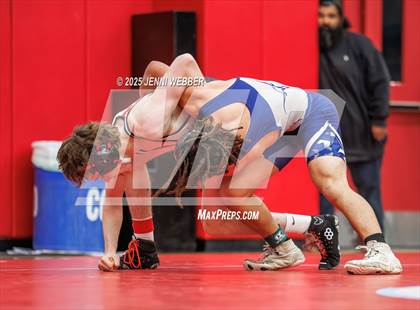 Thumbnail 2 in NIAA 4A Round 1 photogallery.