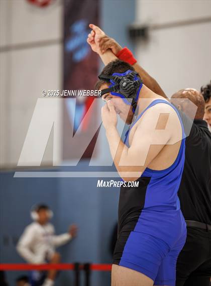 Thumbnail 2 in NIAA 4A Round 1 photogallery.